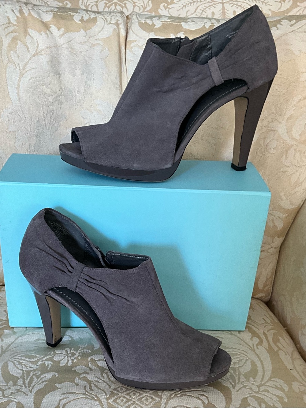 Gray Suede Heels with Open Toe Design